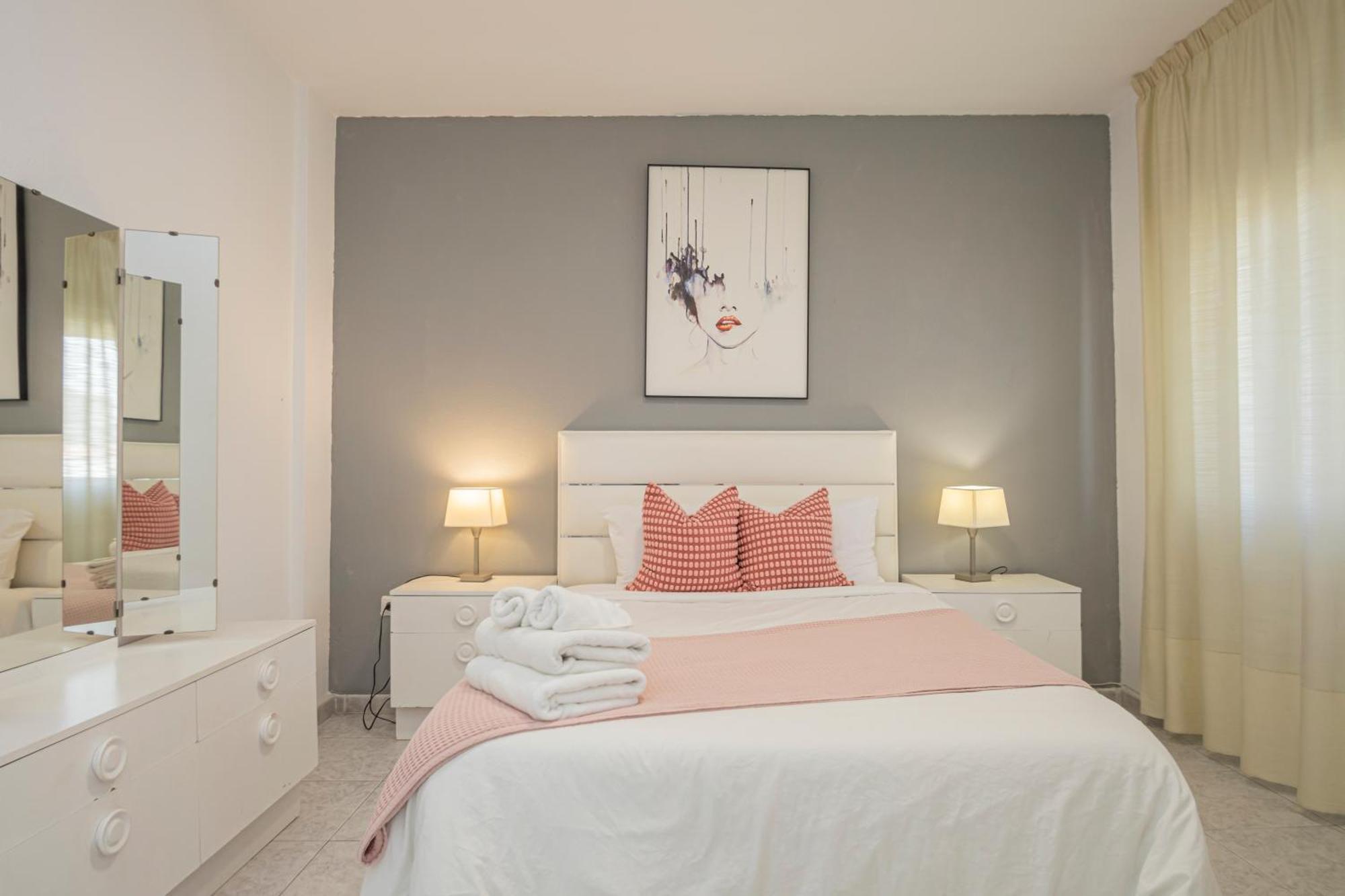 Апартаменты Perfect Getaway In Triana - 15M Walk Giralda Севилья Экстерьер фото